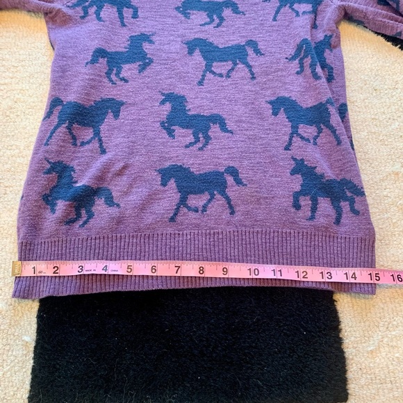 Mossimo Crewneck  Horse Shirt Xsmall. Purple. - Picture 8 of 9